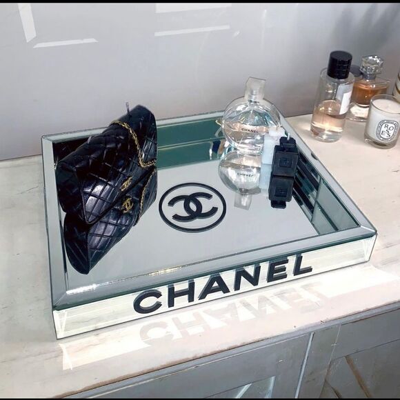 Candle   - Picture 8 of 17